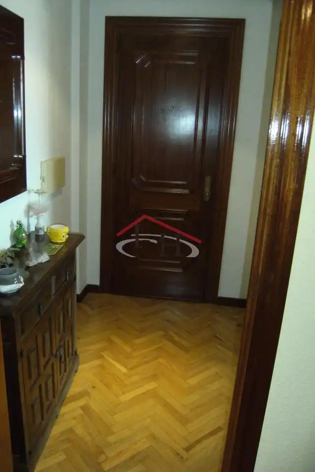 Wohnung zum Verkauf in Mansilla de las Mulas mit Heizung, Terrasse und Möbliert