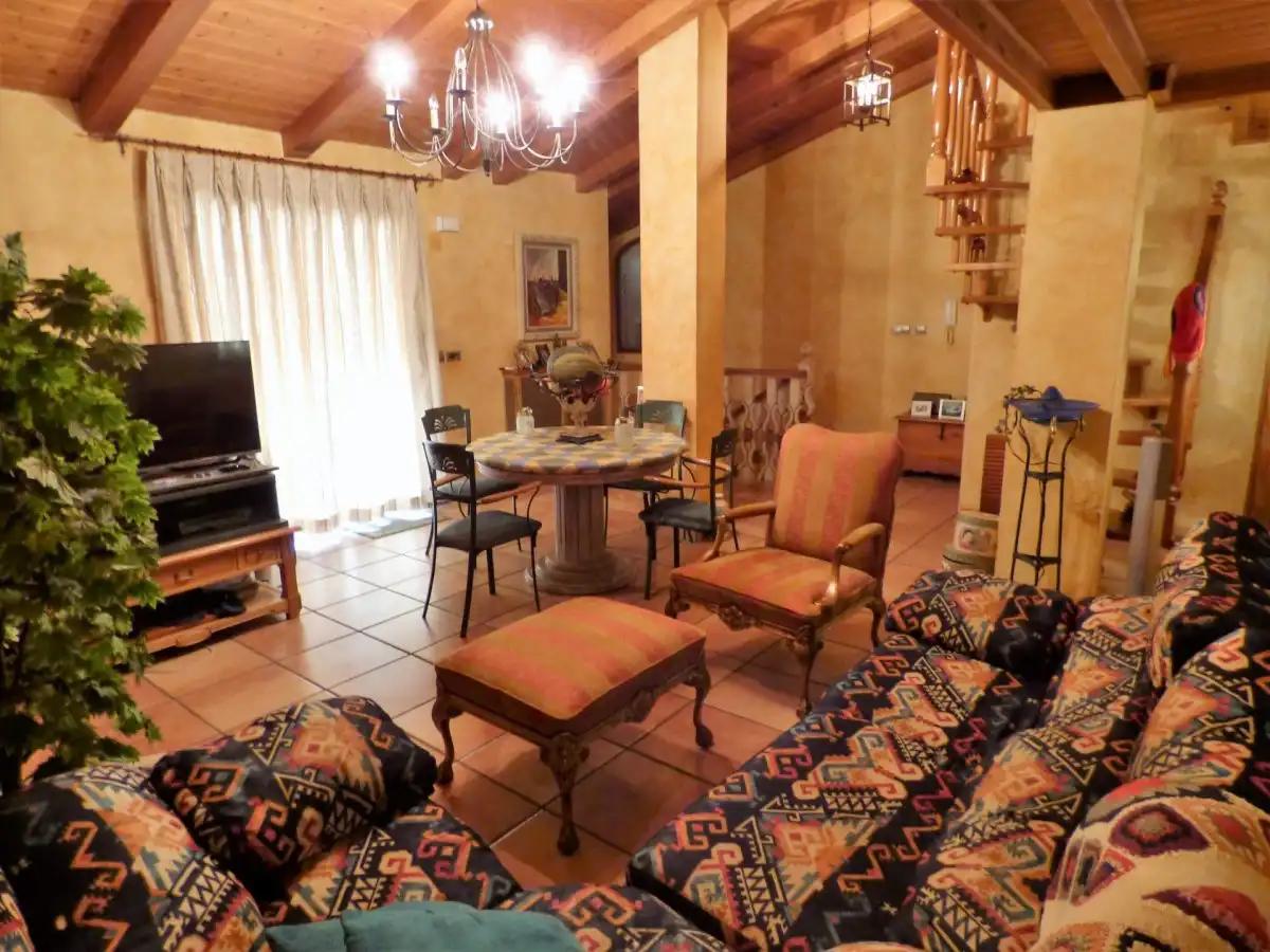 Sala de estar de Casa o chalet en venta en Crevillent con Aire acondicionado, Terraza y Trastero