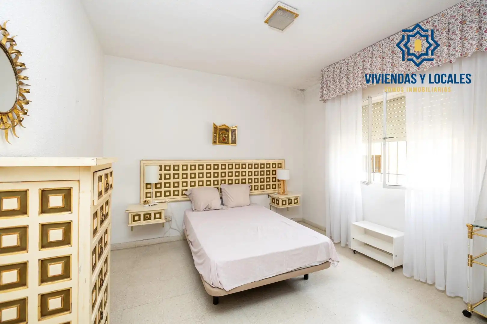 Habitación de Casa o chalet en venta en Armilla con Aire acondicionado, Calefacción y Jardín privado