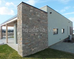 Vista exterior de Casa o xalet en venda en Santa Eugènia de Berga amb Calefacció, Jardí privat i Parquet