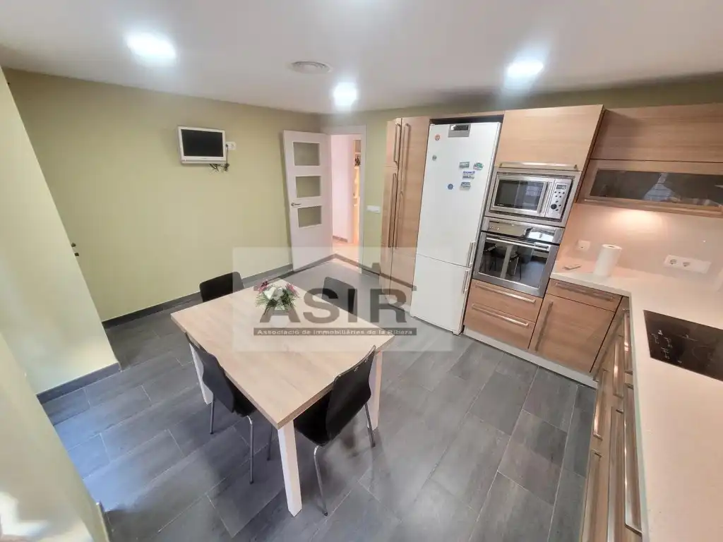 Küche von Wohnung zum Verkauf in Alzira mit Klimaanlage und Balkon