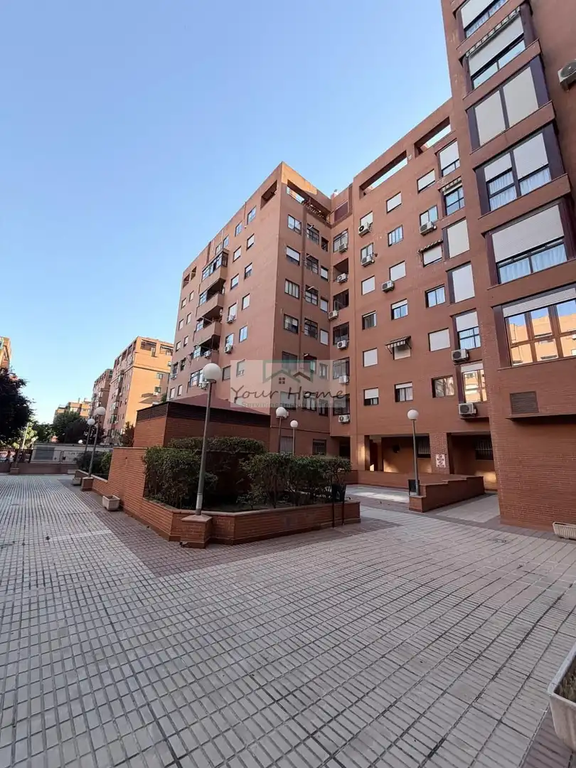 Vista exterior de Piso en venta en Torrejón de Ardoz con Aire acondicionado, Calefacción y Parquet