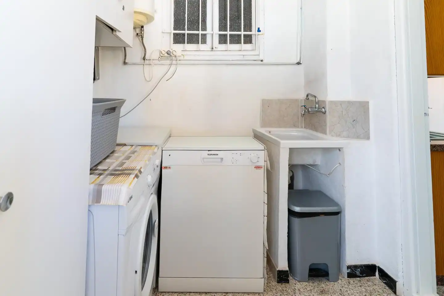 Piso en venta en Santa Pola con Terraza, Trastero y Amueblado