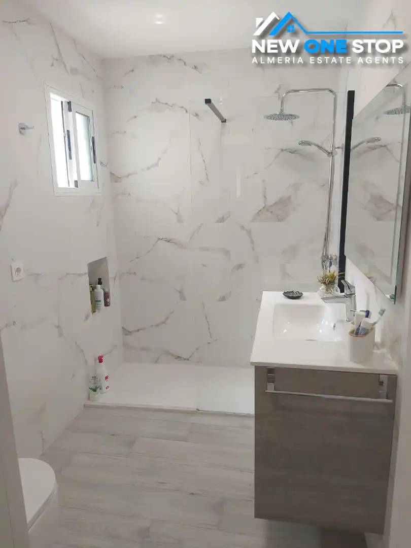 Bathroom of Houses for sale in Pulpí  with Air Conditioner, Private garden and Terrace