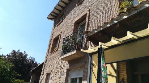 Casa magnifica, de dimensiones extraordinarias a veinte minutos andando del centro.