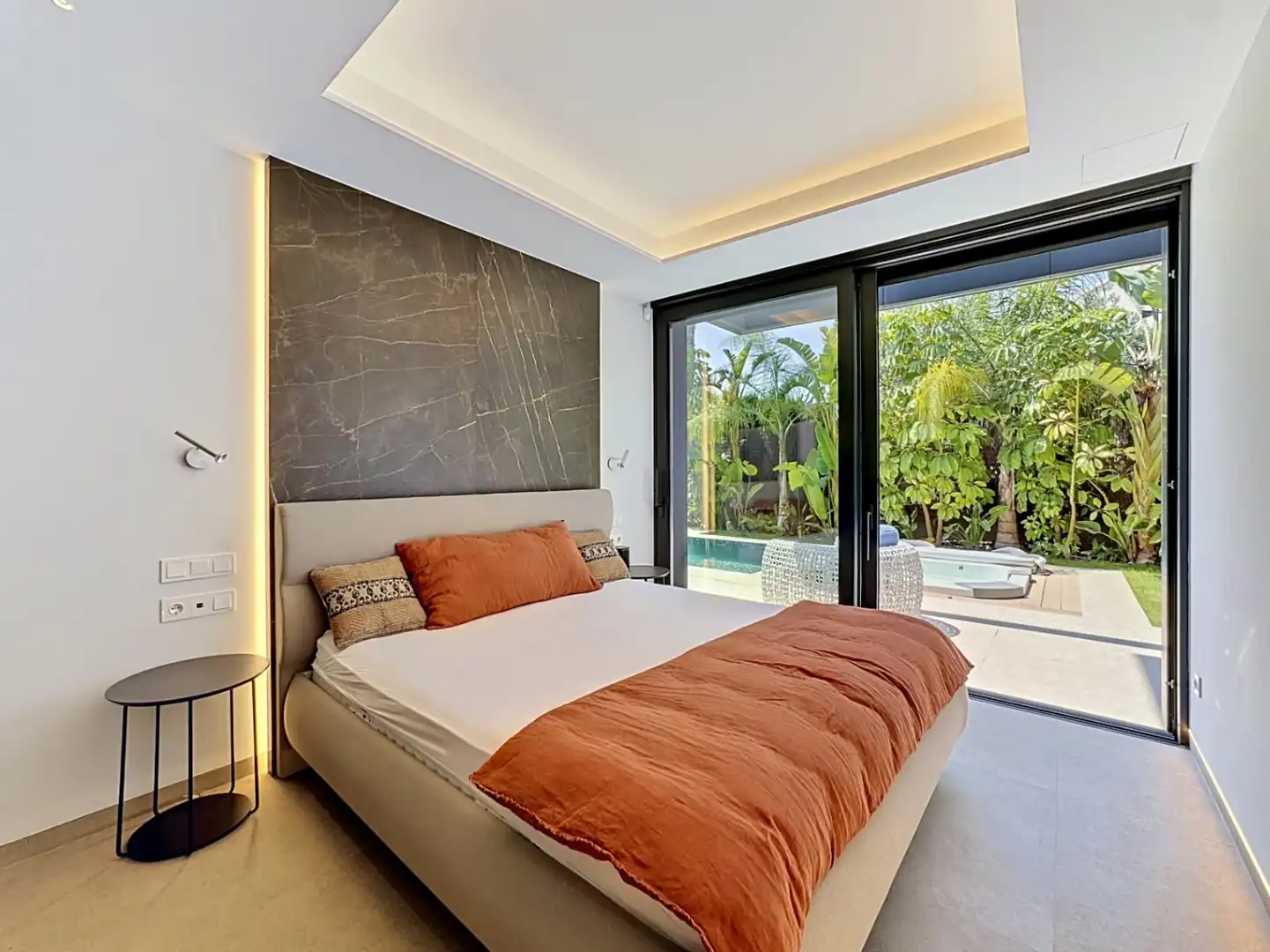 Chalet con terraza en venta en Marisol Park - Ortembach - Los Almendros, imagen 10