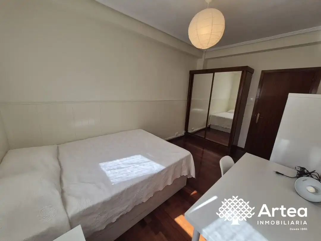 Habitación de Piso de alquiler en Bilbao  con Calefacción, Jardín privado y Terraza