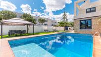 Piscina de Casa o xalet en venda en Alicante / Alacant amb Aire condicionat