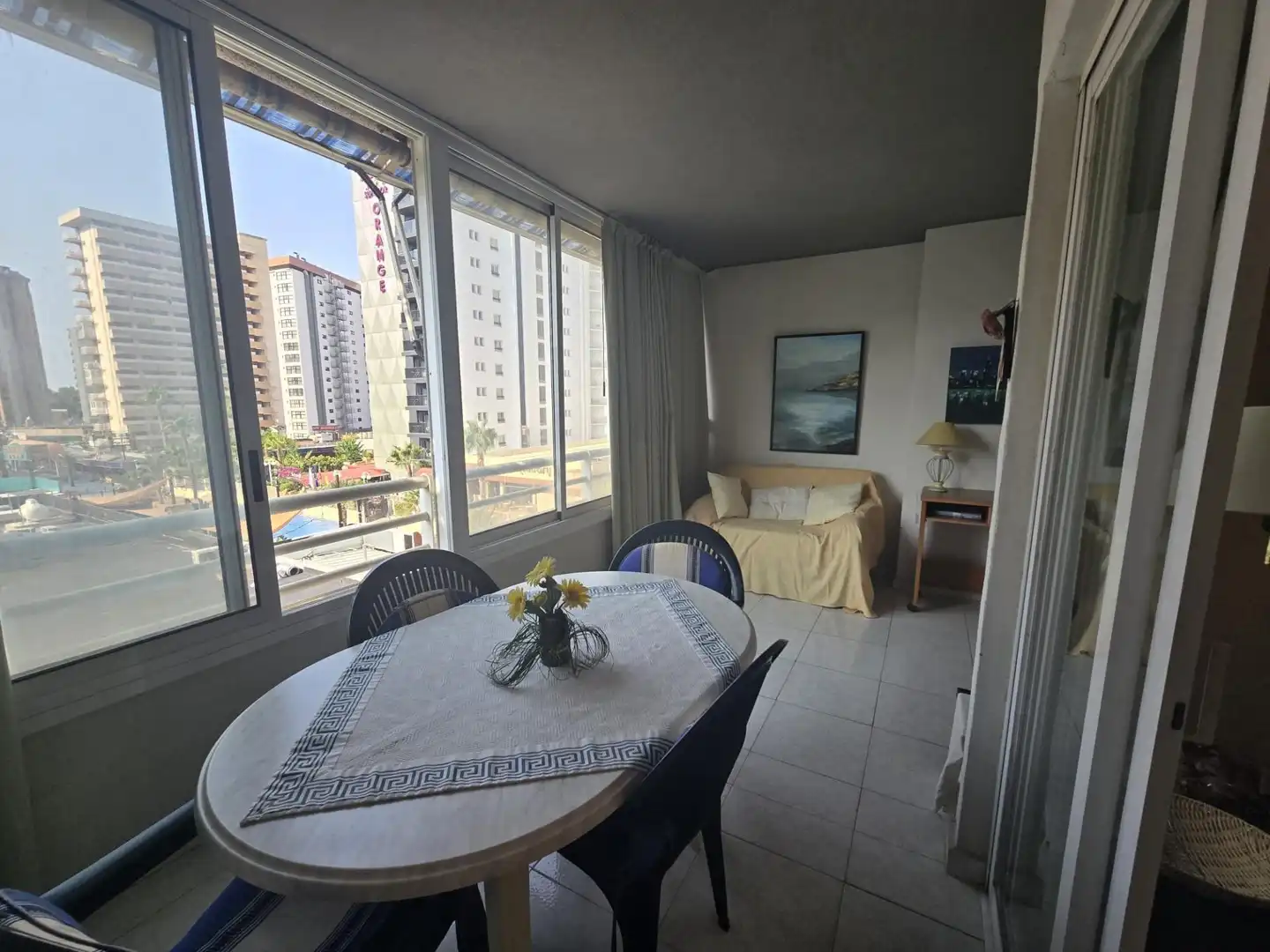 Appartement compact avec piscine à vendre à Levante Alto