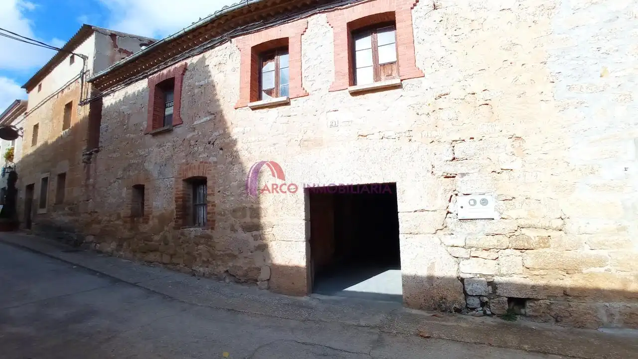 Vista exterior de Casa o chalet en venta en Rabé de las Calzadas con Calefacción