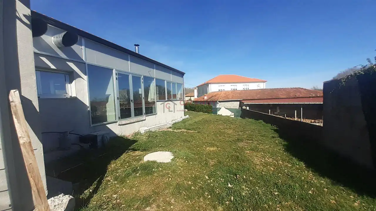 Geschaftsraum zum Verkauf in Vilar de Santos mit Klimaanlage und Möbliert