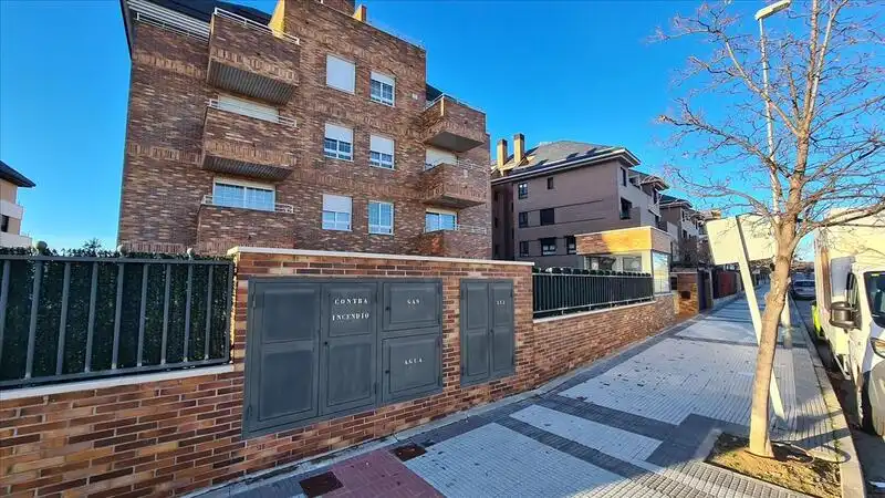 Garage for sale in LAS BODAS DE FIGARO, Los Satélites - Roza Martín