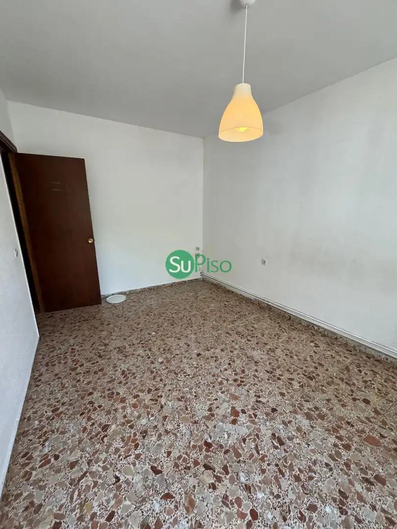 Casa adosada en venta en Avenida Rufino Rubio, 9, Yeles