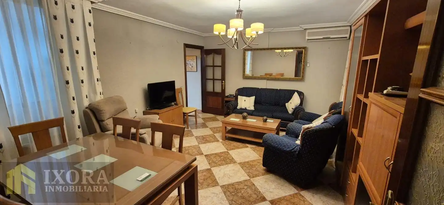 Erdgeschosswohnung mit Aufzug zum Verkauf in Calle Núcleo Residencial la Paz, imagen 2