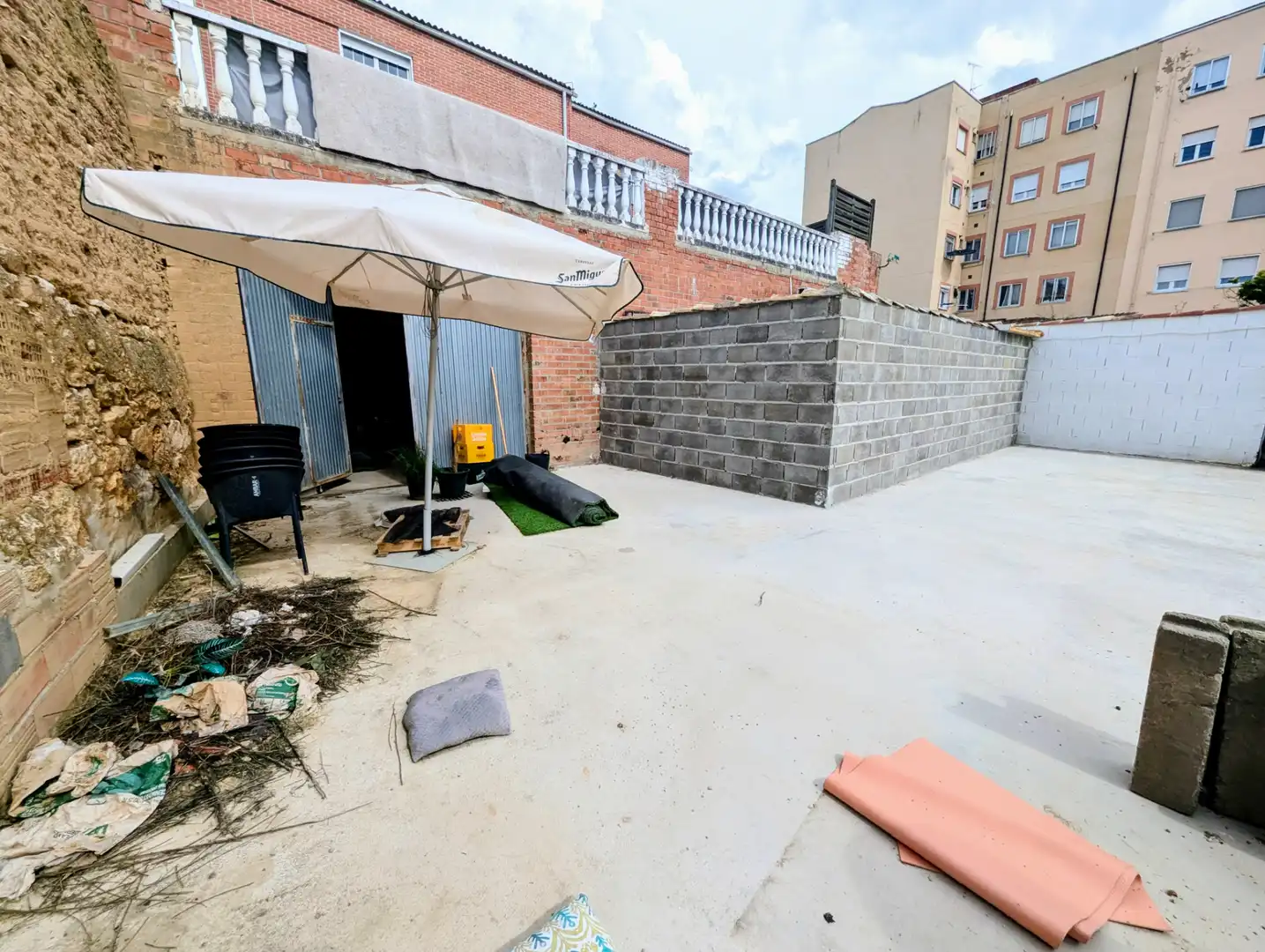 Terrace of Houses for sale in Villamuriel de Cerrato  with Heating, Furnished and Balcony