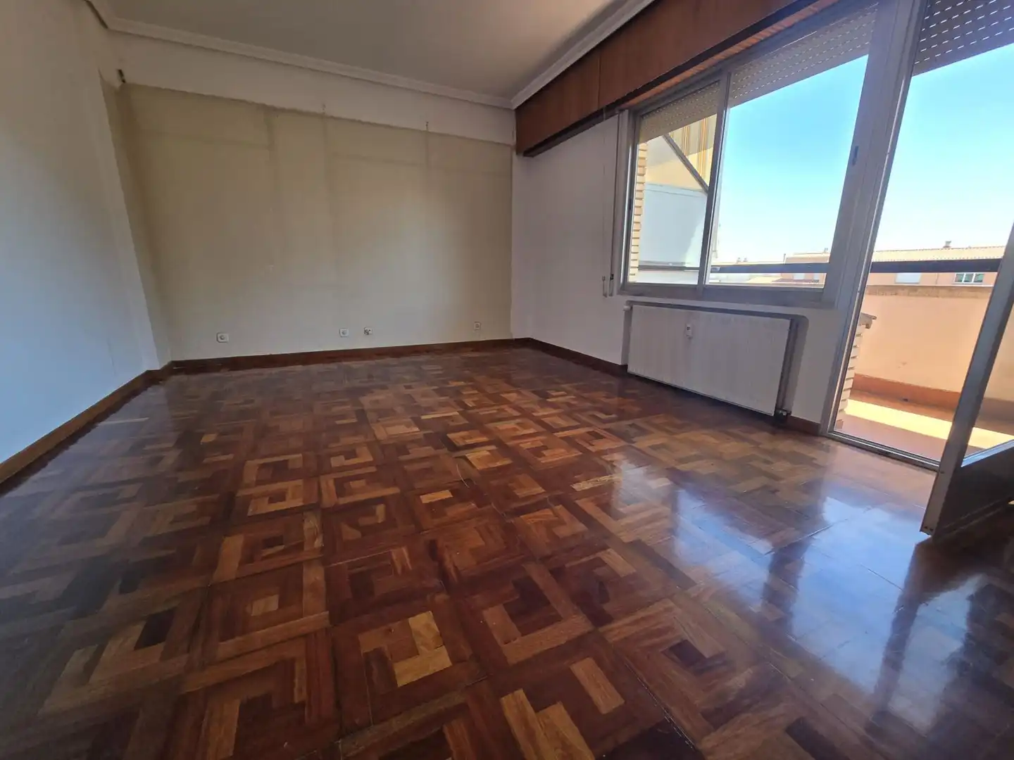 Sala d'estar de Àtic en venda en  Logroño amb Aire condicionat, Calefacció i Terrassa