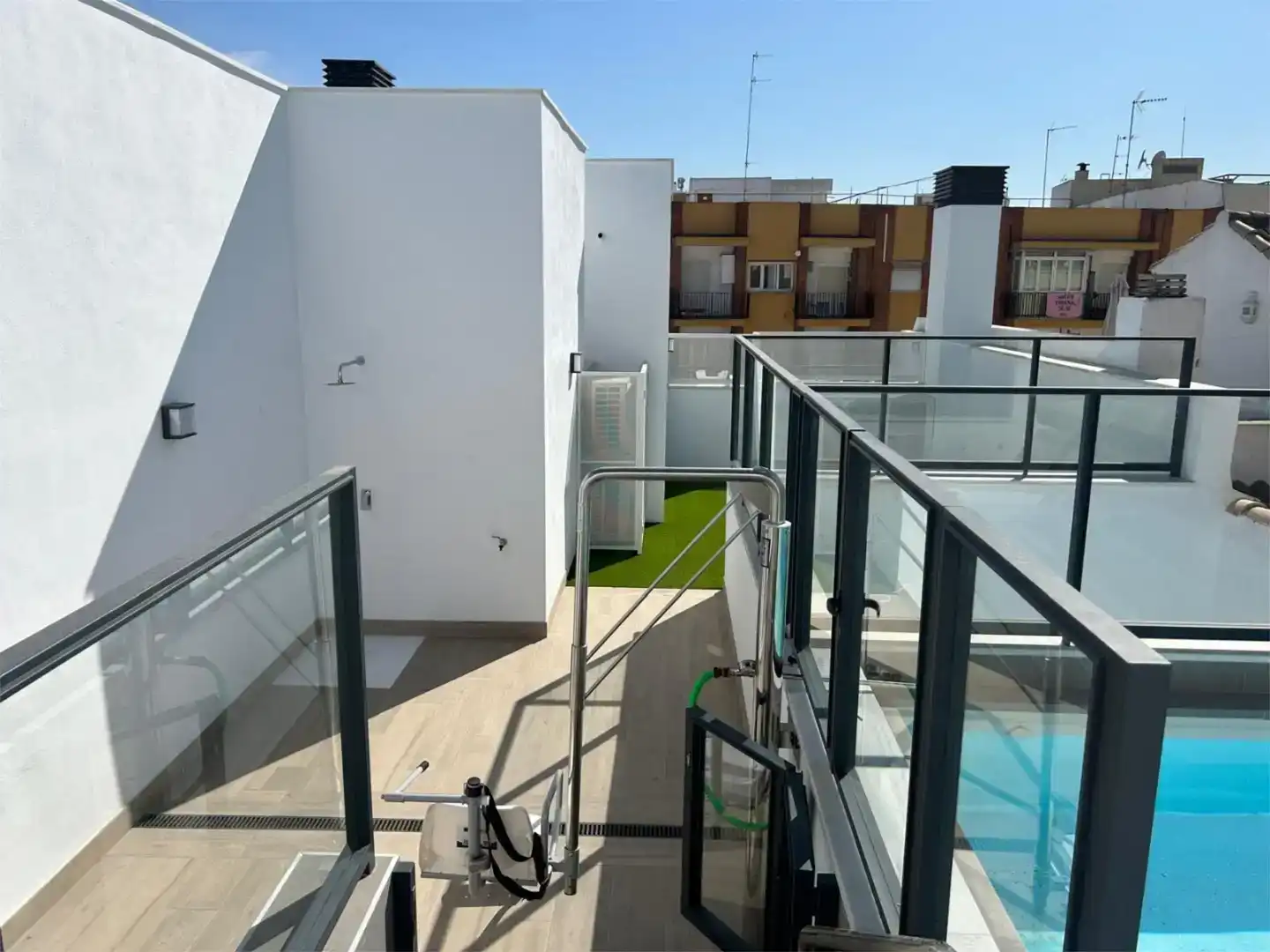 Terrassa de Pis en venda en Sevilla amb Aire condicionat, Jardí privat i Traster