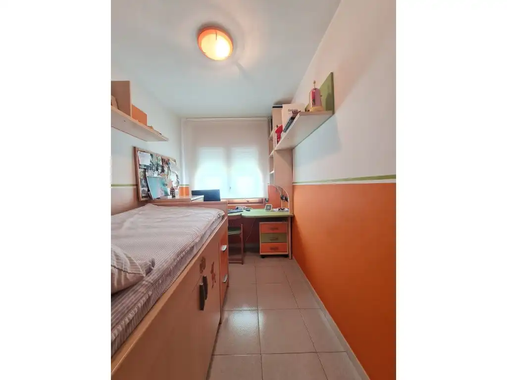 Habitación de Casa o chalet en venta en Girona con Jardín privado y Terraza