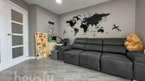 Living room of Flat for sale in  Madrid Capital  with Air Conditioner, Heating and Balcony