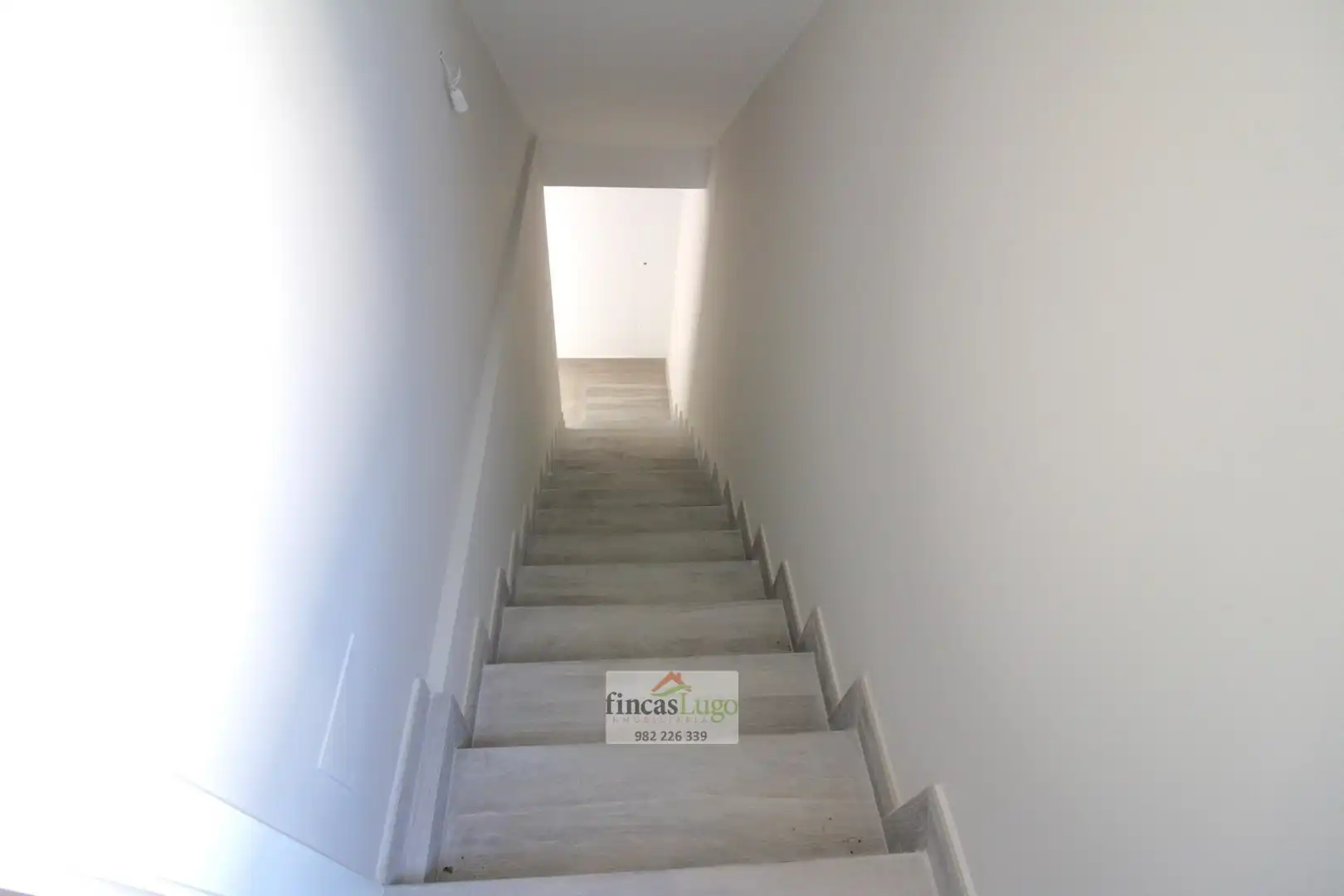Casa o chalet en venta en Lugo con Calefacción, Jardín privado y Terraza