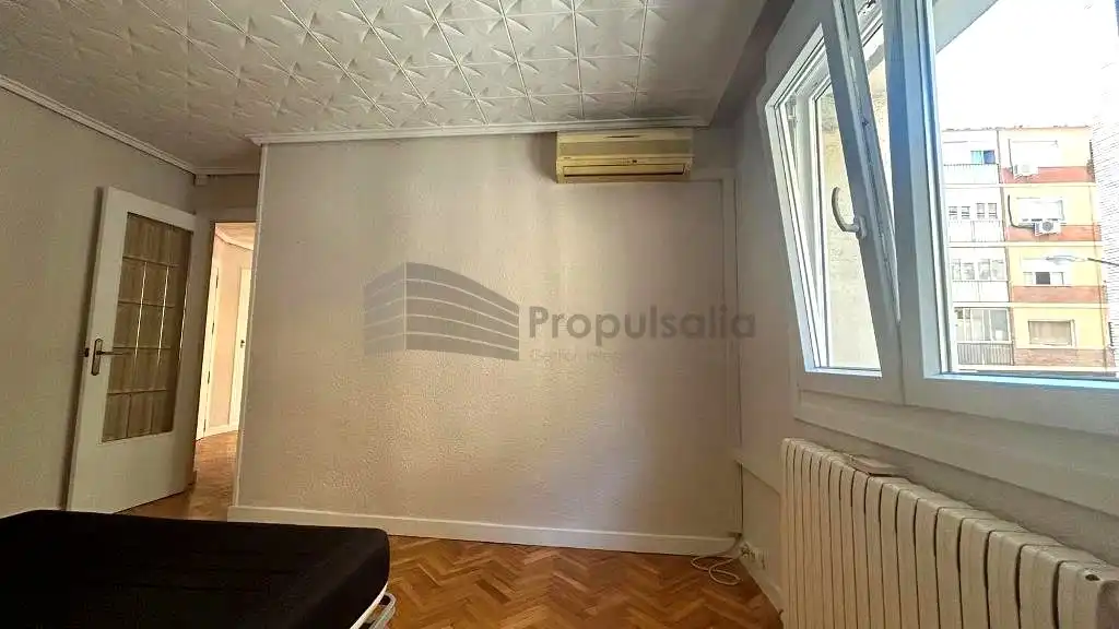 Piso de alquiler en De Sevilla, Ruiseñores