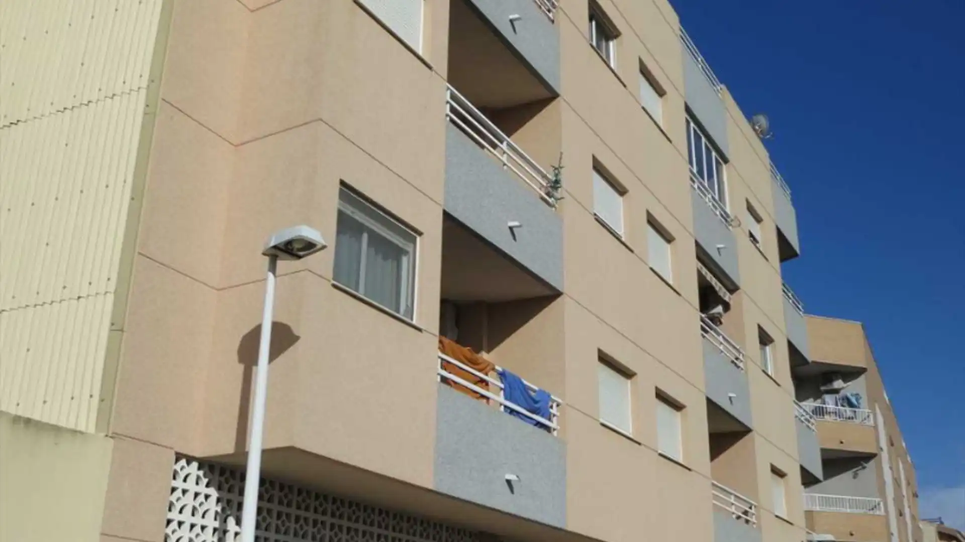 Vista exterior de Piso en venta en Oropesa del Mar / Orpesa con Trastero y Balcón