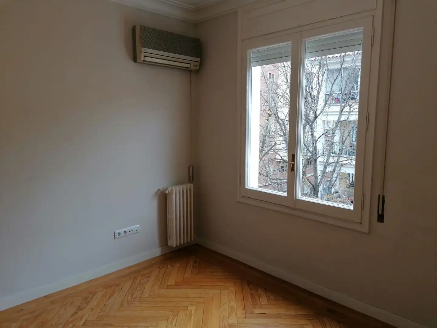Habitación de Piso de alquiler en Madrid con Aire acondicionado, Calefacción y Parquet