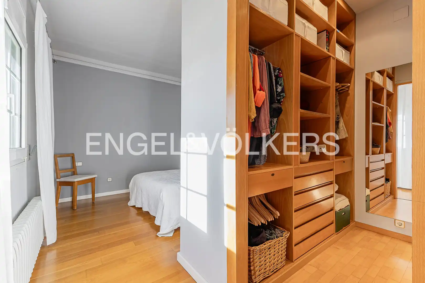 Bedroom of Duplexes for sale in Barcelona  with Air Conditioner, Heating and Private garden