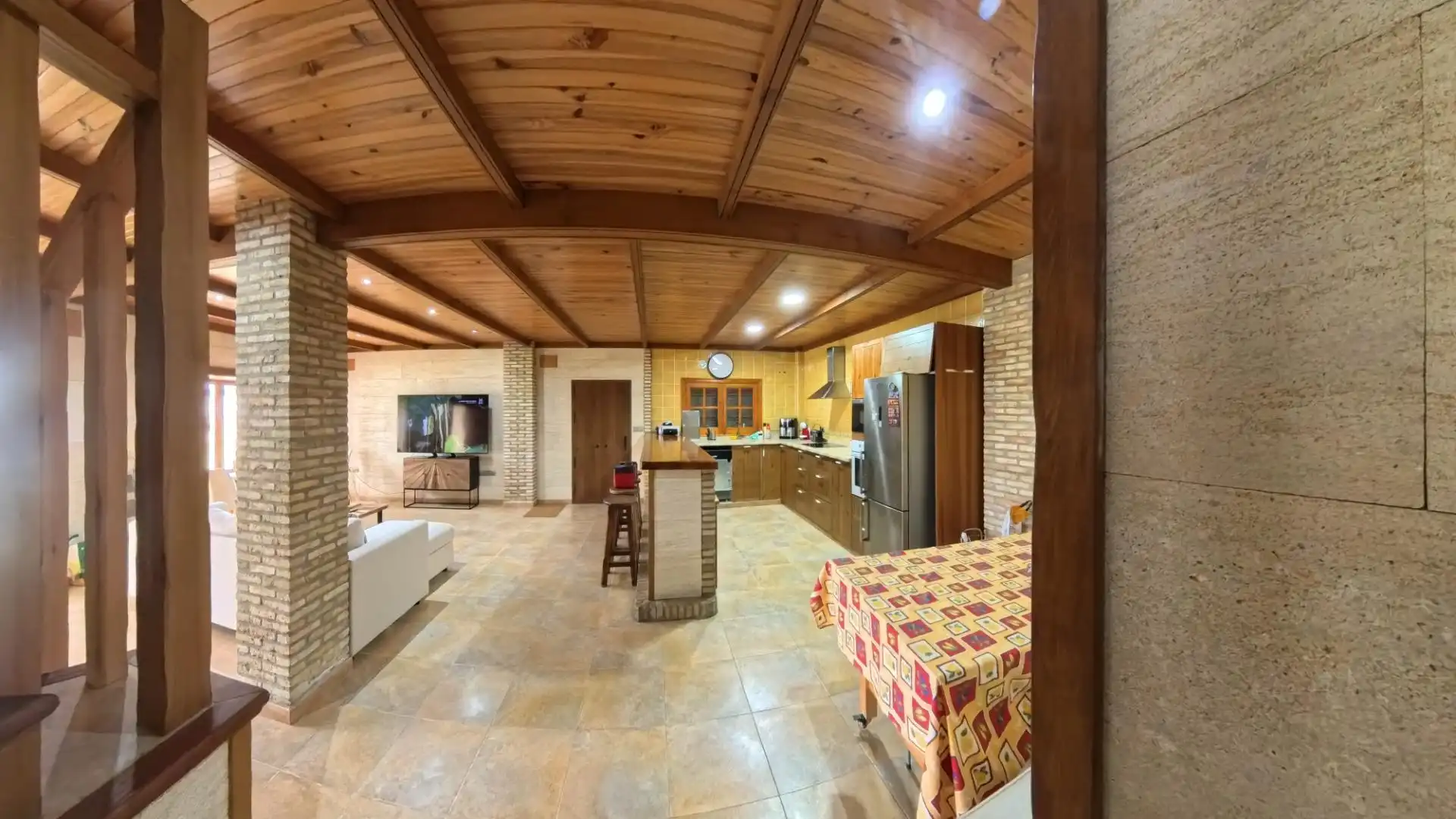 Cuina de Casa o xalet en venda en El Puerto de Santa María amb Jardí privat i Piscina