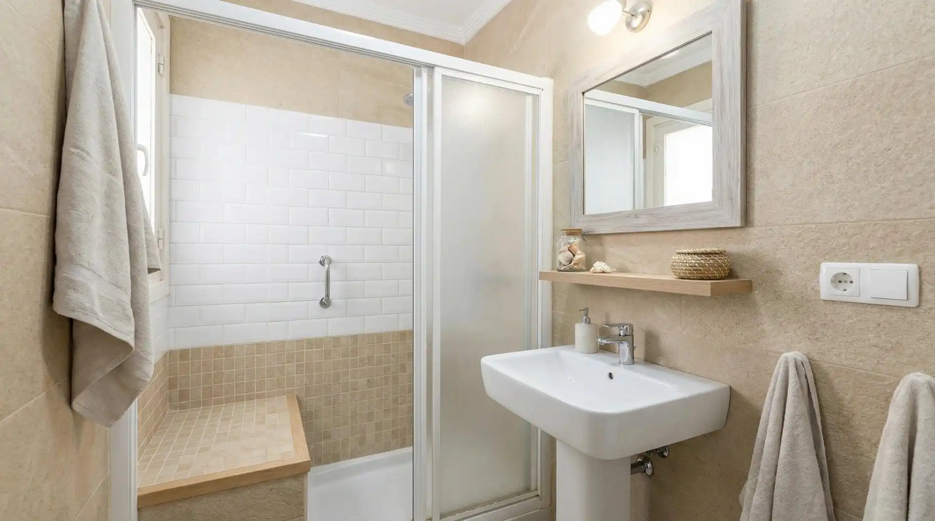 Baño de Piso en venta en Granada con Calefacción