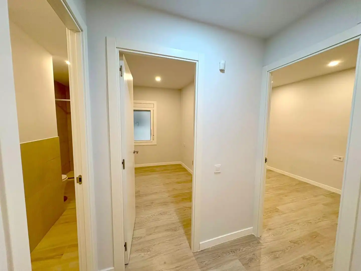 Flat for sale in Barcelona  with Air Conditioner, Heating and Parquet flooring