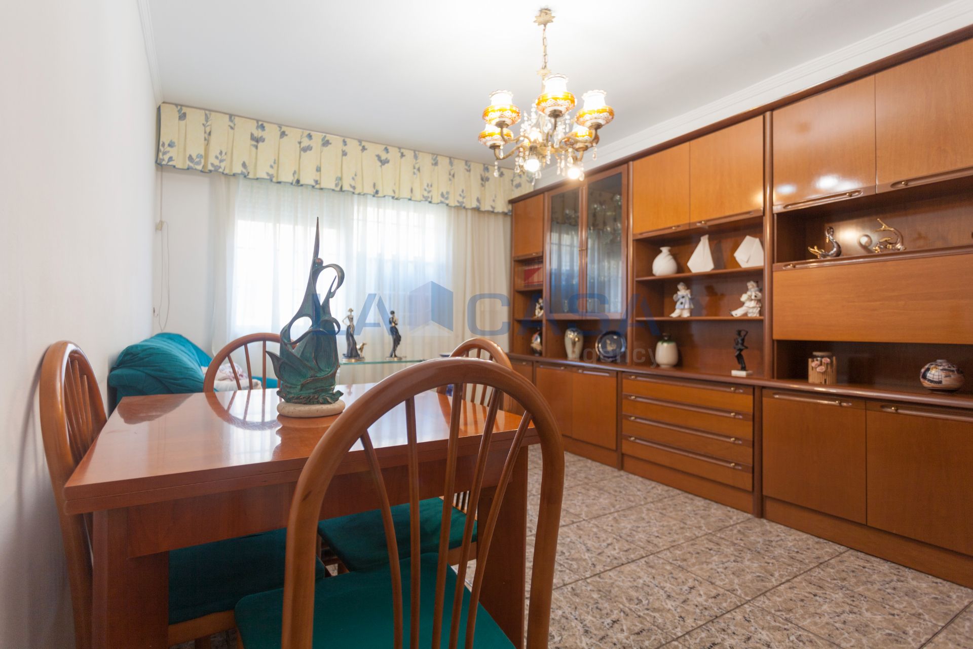 Esszimmer von Wohnung zum Verkauf in L'Hospitalet de Llobregat mit Klimaanlage, Heizung und Ofen