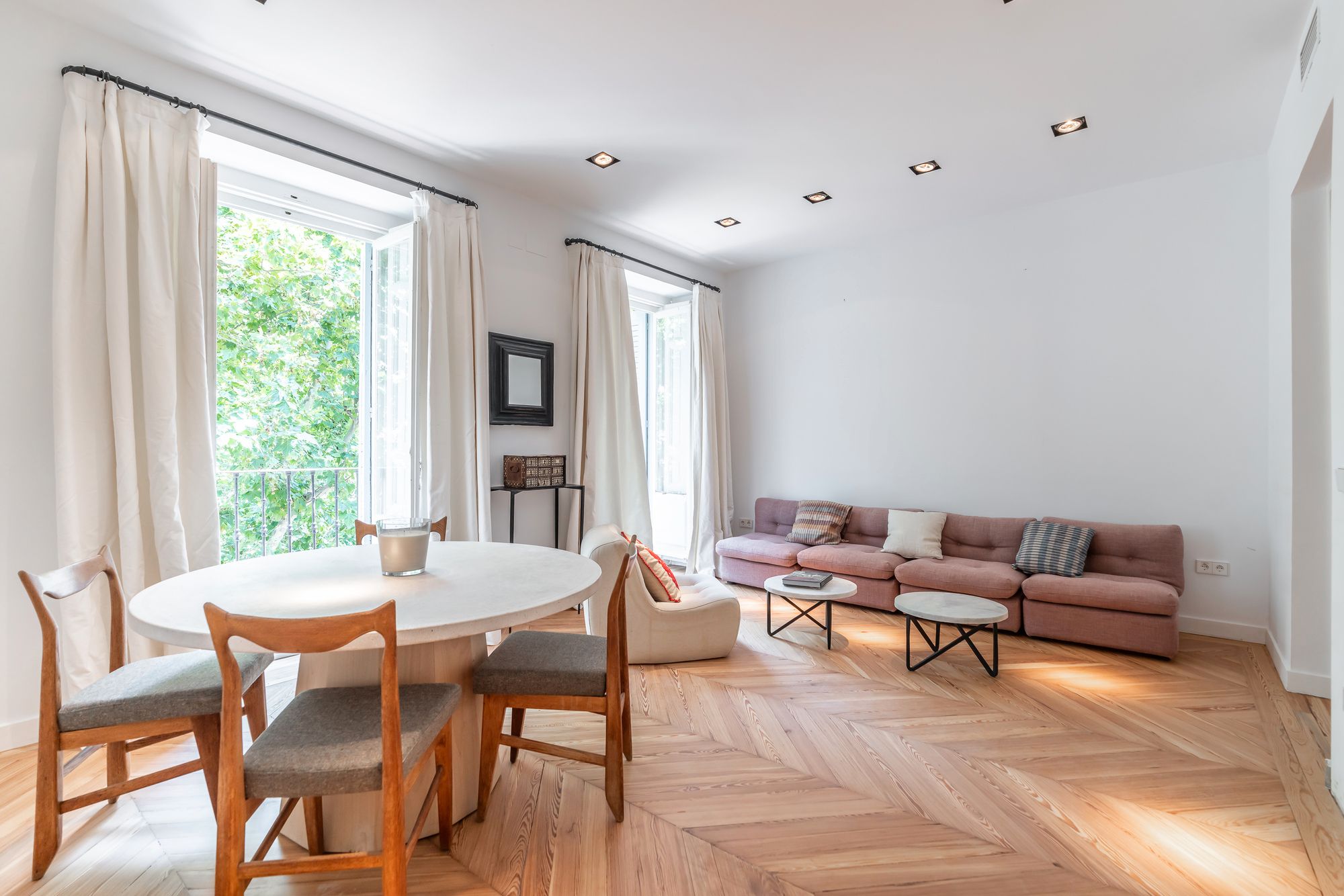 Sala de estar de Piso en venta en  Madrid Capital con Calefacción y Balcón