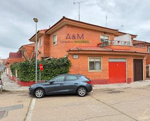 Single-family semi-detached for sale in Av. Valladolid, Cigales