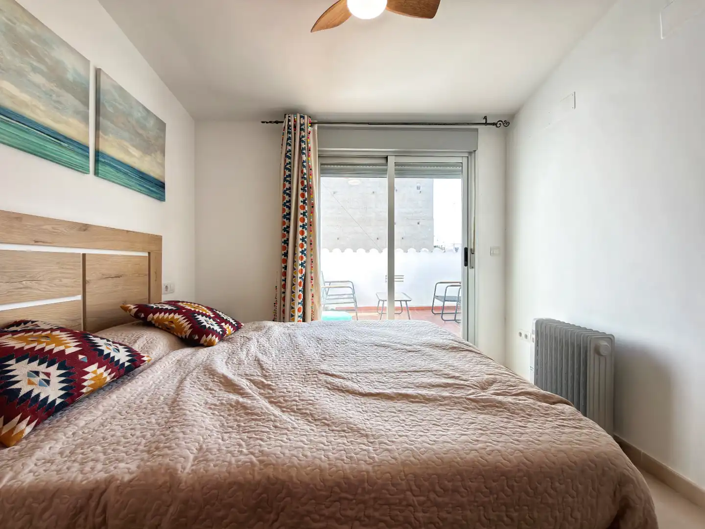 Schlafzimmer von Dachboden zum Verkauf in Castellón de la Plana / Castelló de la Plana mit Terrasse, Möbliert und Ofen