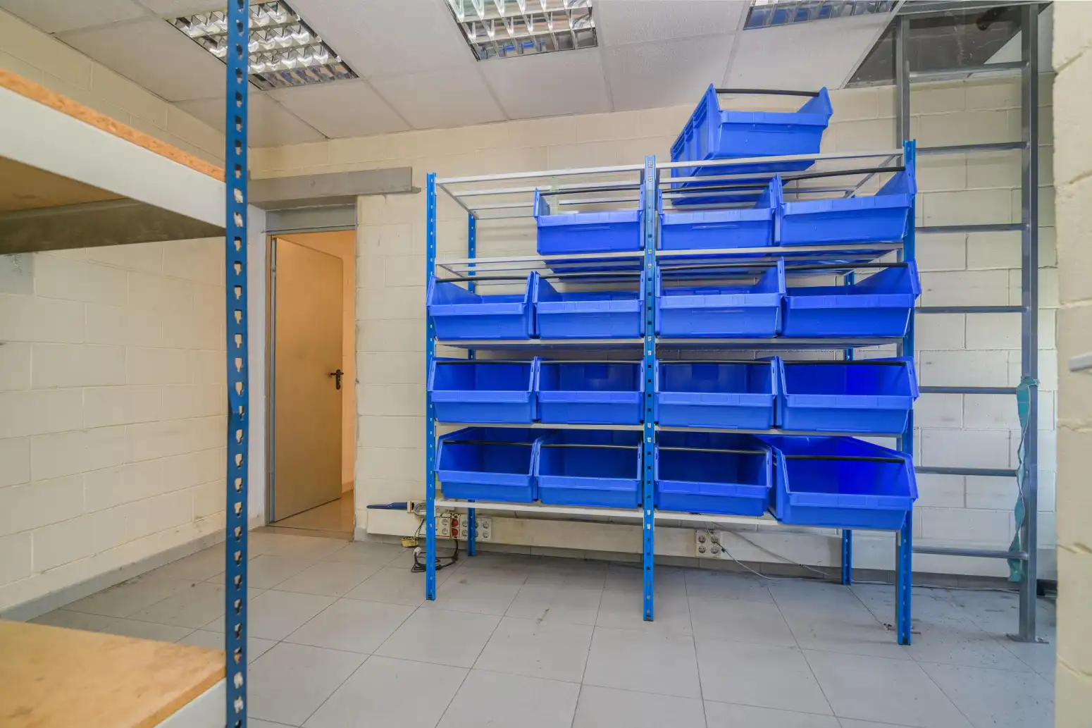 Fabrikhallen zur Miete in Viladecans