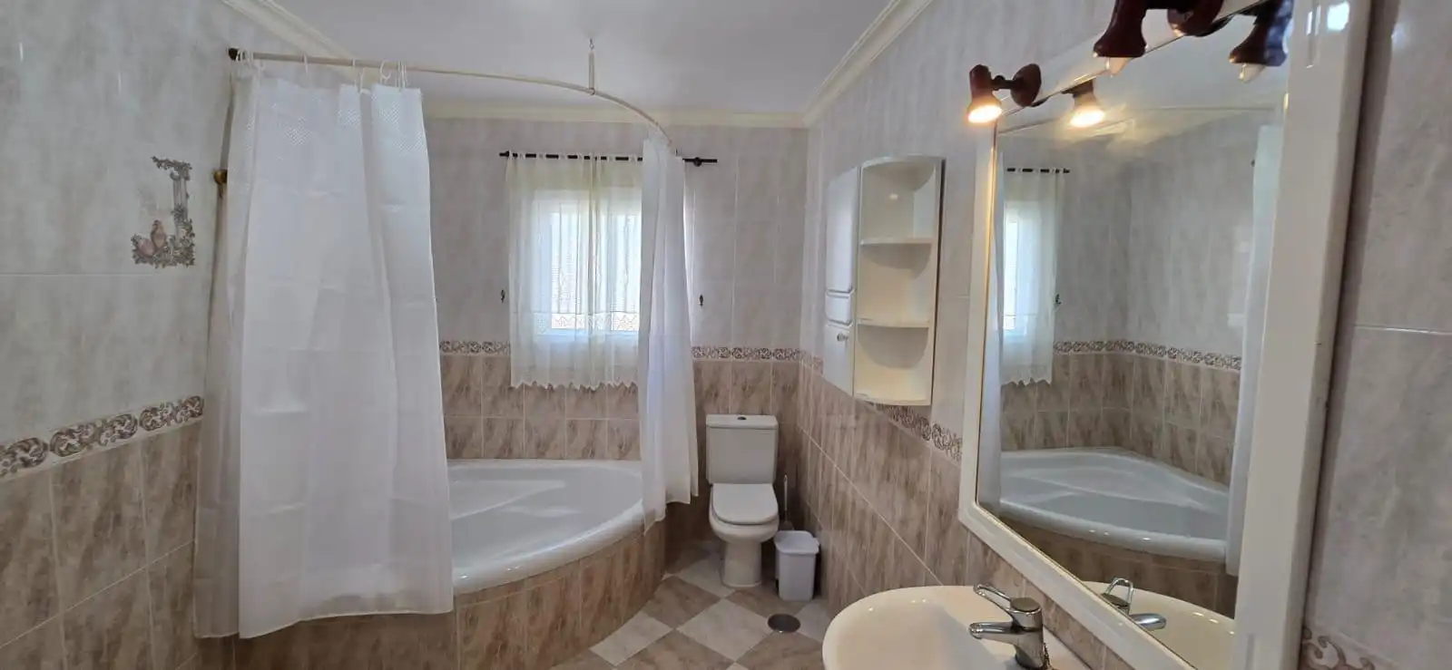 Baño de Edificio en venta en Valle de Abdalajís
