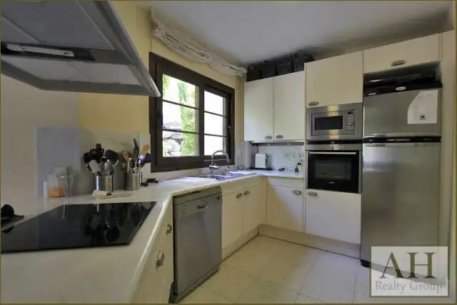 Casa adosada en venta en Villa Gadea