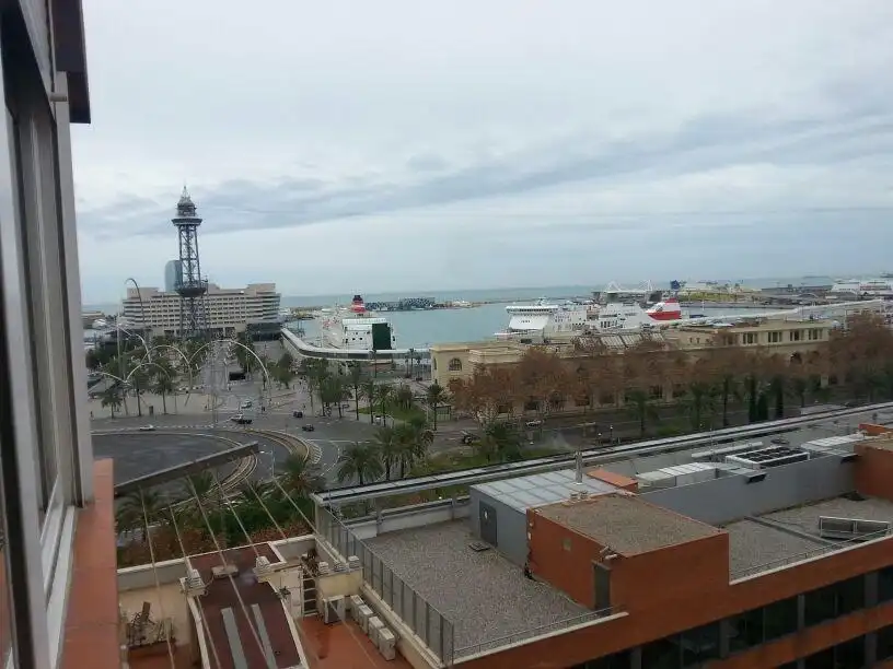 Vista exterior de Àtic en venda en Barcelona amb Aire condicionat, Calefacció i Alarma