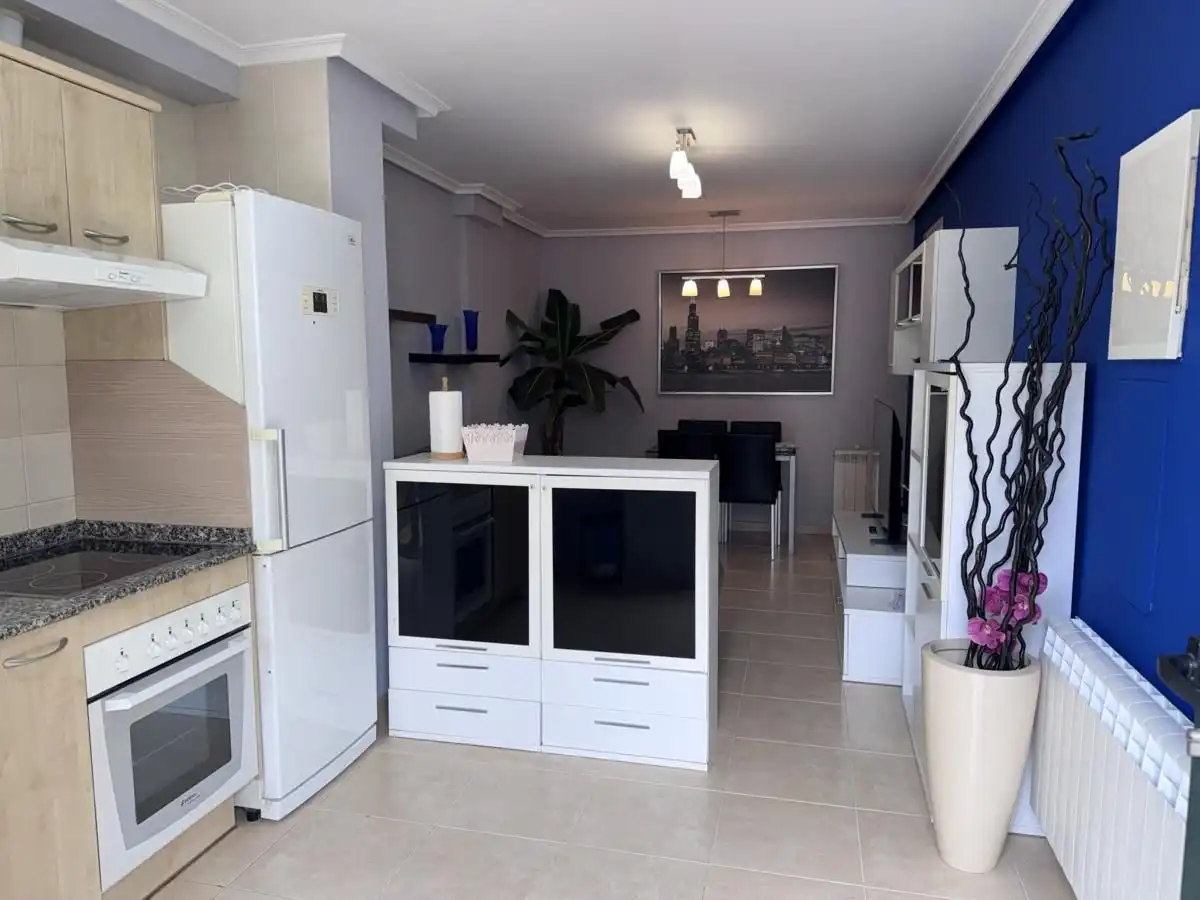 Cocina de Apartamento en venta en Llanes con Calefacción, Terraza y Trastero