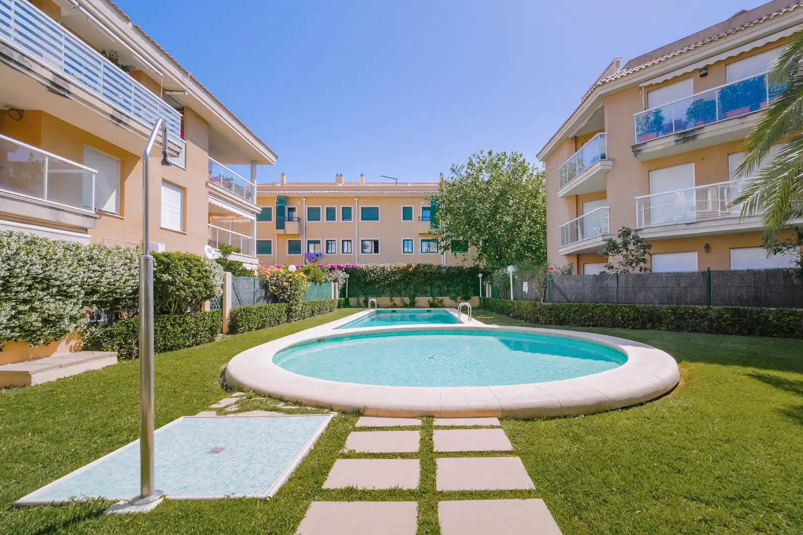 Apartments for rent in Carrer Venecia, 28, Montañar - El Arenal
