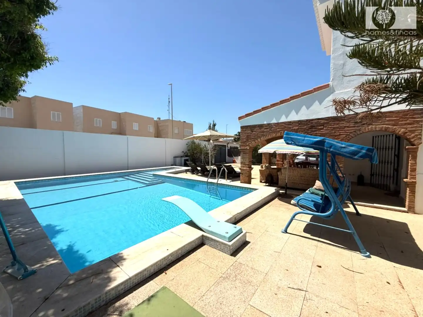 Swimming pool of Houses for sale in Islantilla  with Private garden, Swimming Pool and Oven