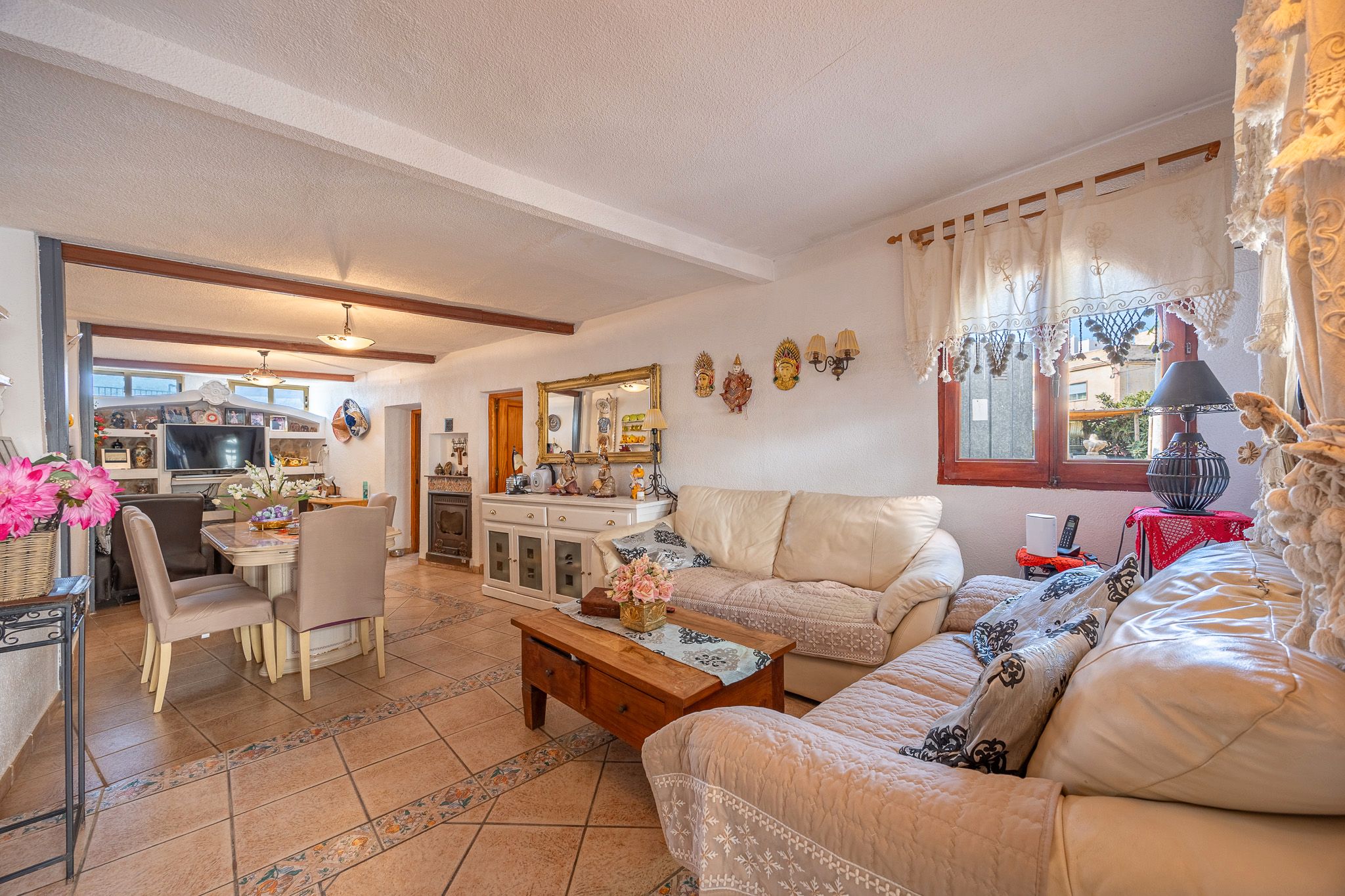 Sala d'estar de Casa adosada en venda en Villajoyosa / La Vila Joiosa amb Traster