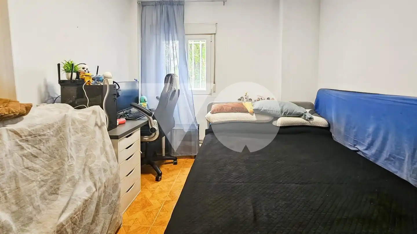 Bedroom of Flat for sale in Madrid  with Heating and Furnished