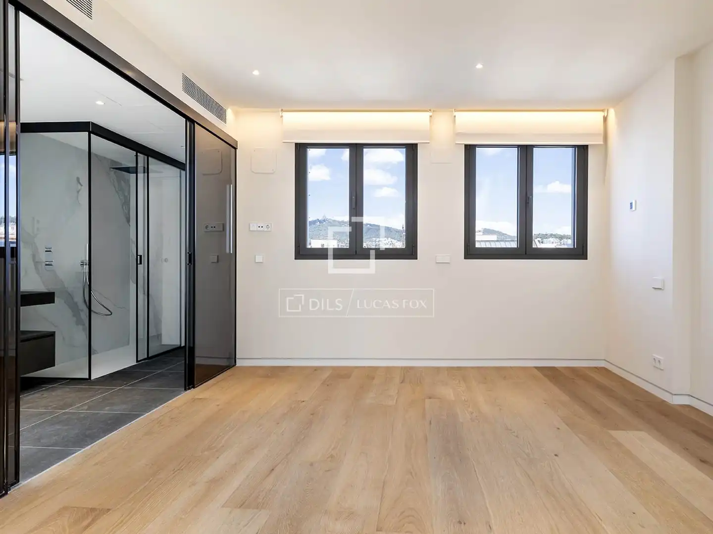 Attic for sale in Barcelona  with Air Conditioner, Terrace and Swimming Pool