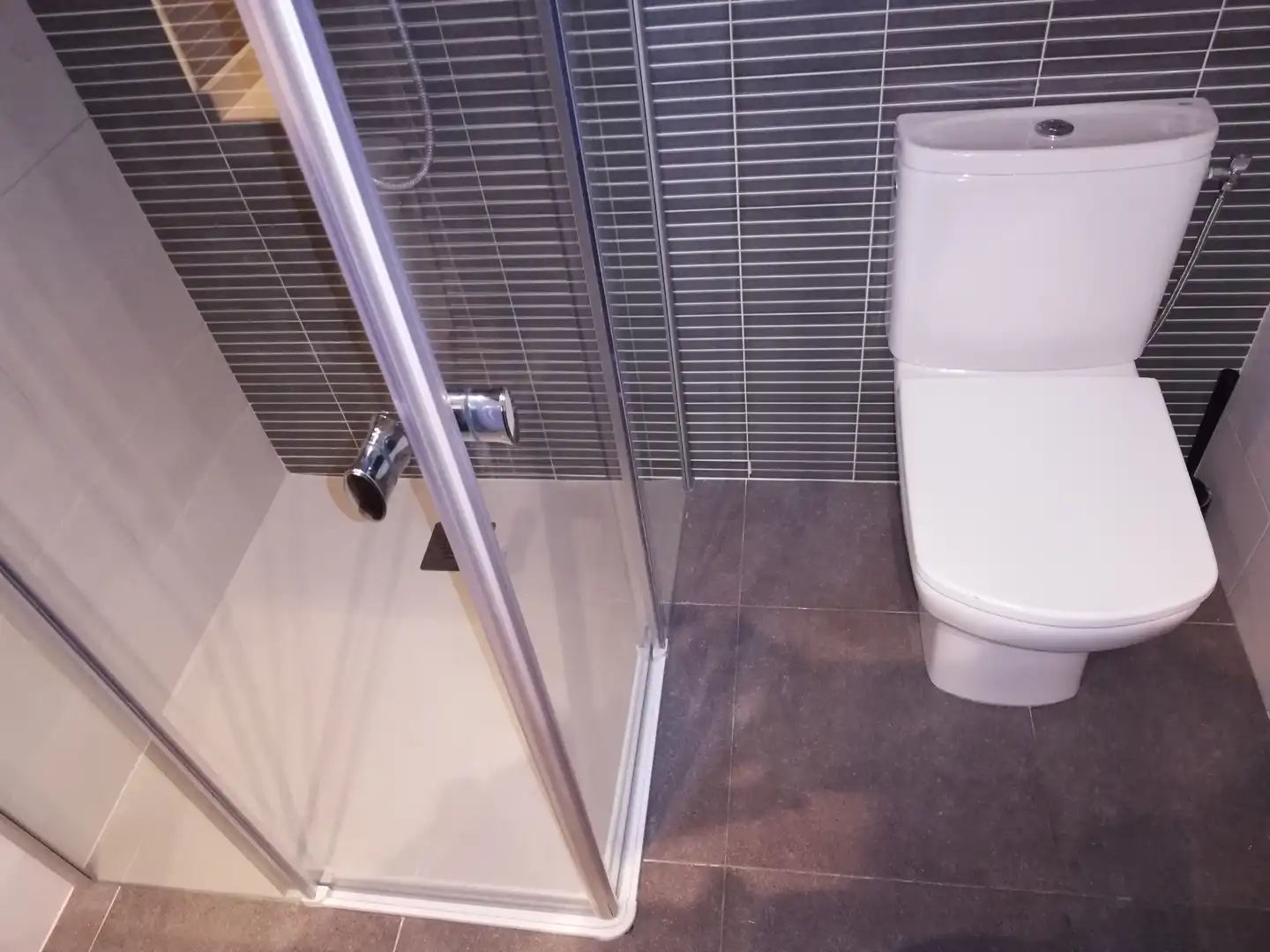 Bathroom of Flat for sale in Igualada  with Air Conditioner, Heating and Parquet flooring