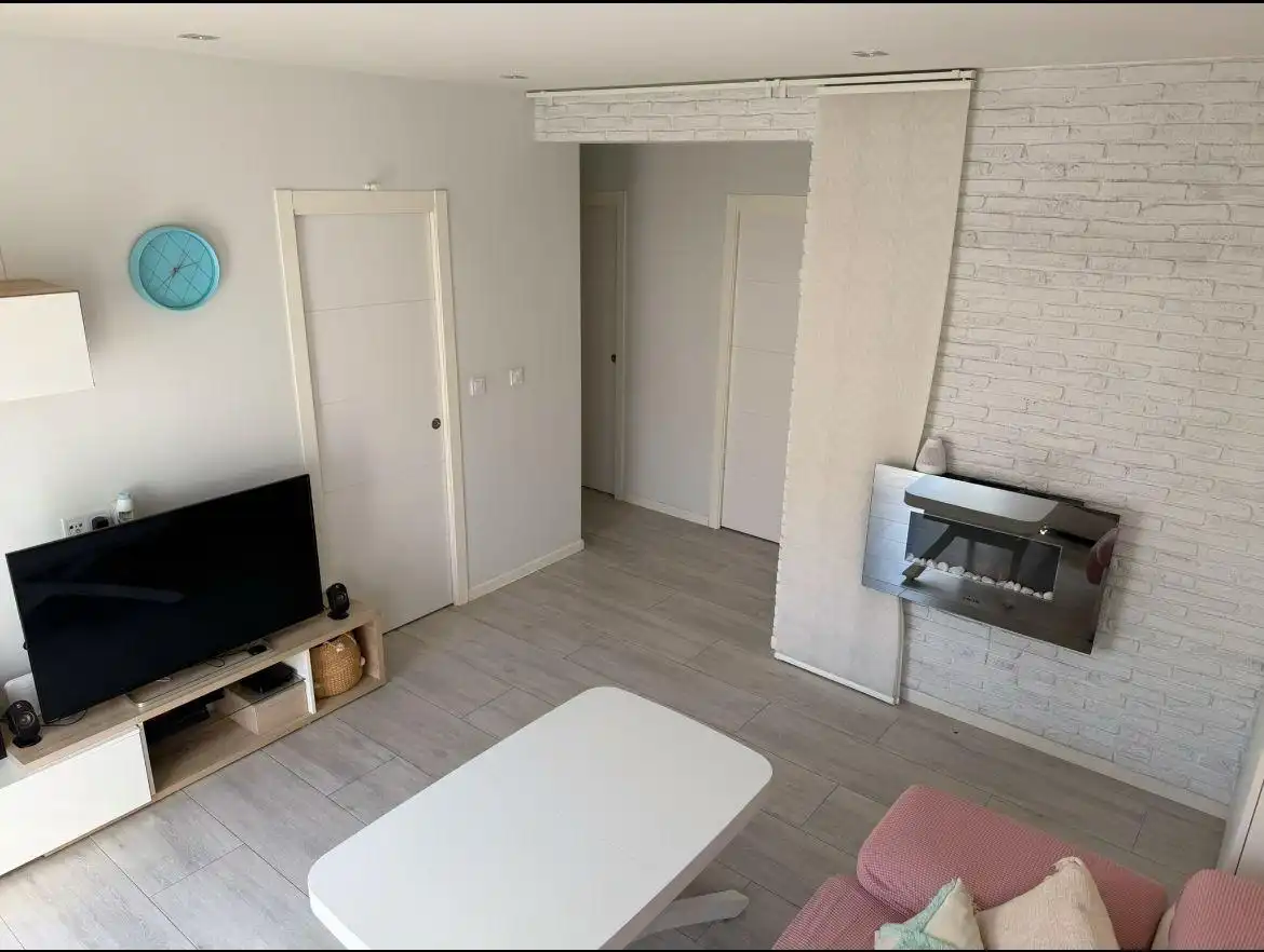 Living room of Flat for sale in Sevilla  with Balcony