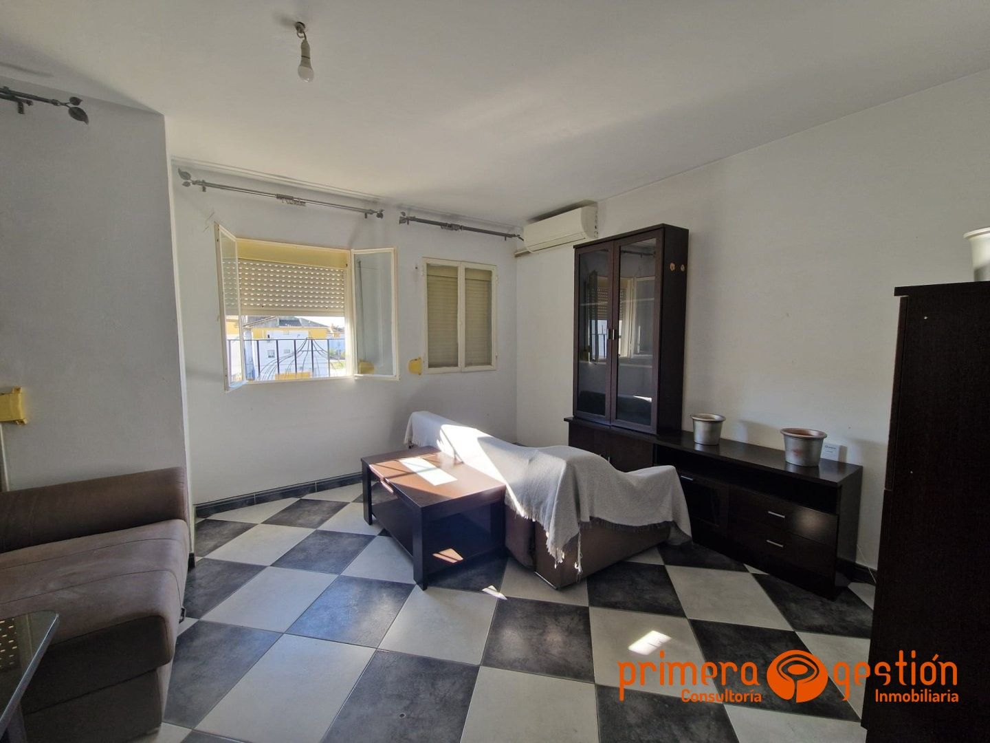 Exterior view of Flat for sale in Lora del Río  with Air Conditioner and Heating