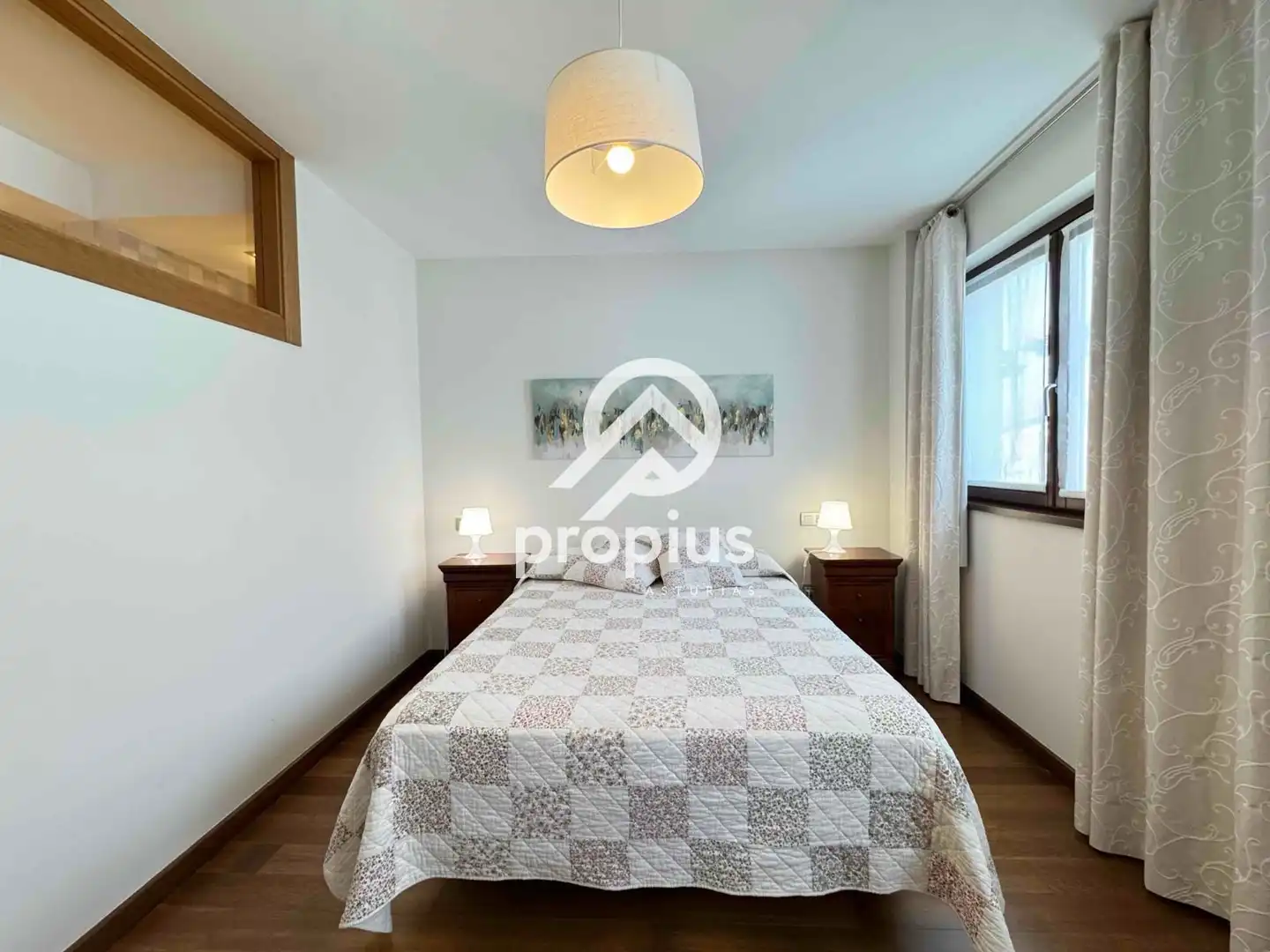 Schlafzimmer von Einfamilien-Reihenhaus zum Verkauf in Llanes mit Heizung und Möbliert