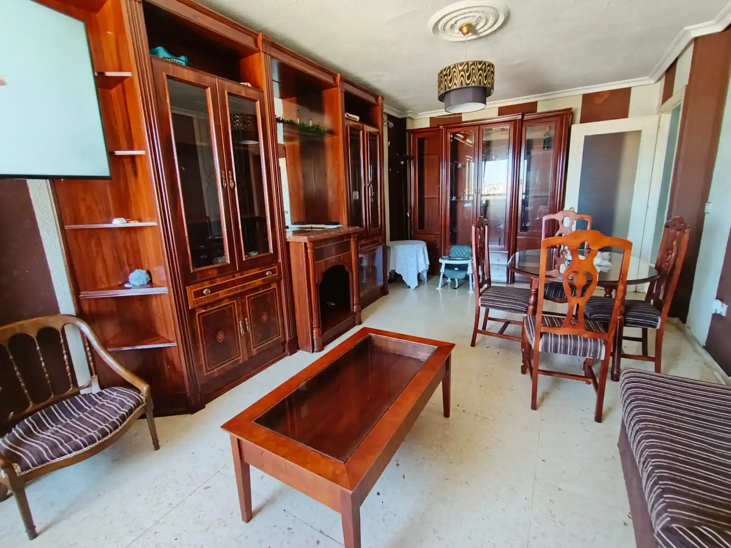 Wohnzimmer von Wohnung zum Verkauf in Cáceres Capital mit Klimaanlage und Heizung